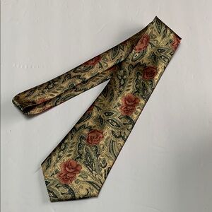 Gold and Red Floral Tie with Silky Finish